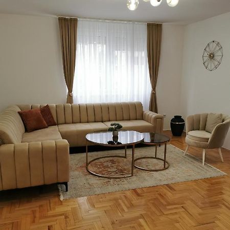 Family Apartment Tuzla Exteriér fotografie